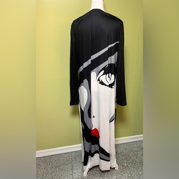 Notched Neck Figure Graphic Dress size XL12 - Picture 11 of 13